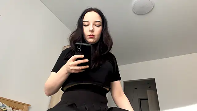 WhiteNoiseJoy online show from 12.18.25