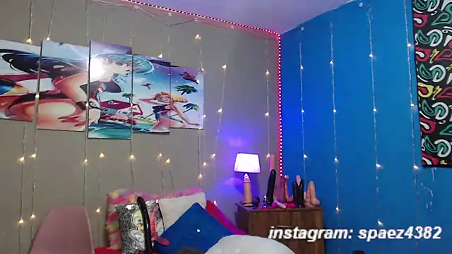 Snapshot of Shadia_Squirt chatting on 02.04.25 Shadia Squirt online show from 02.04.25