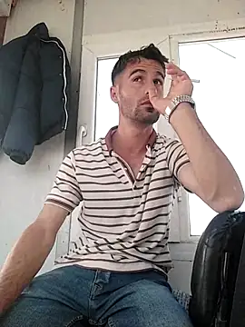 Snapshot of kral4531 chatting on 12.02.25 kral4531 online show from 12.02.25