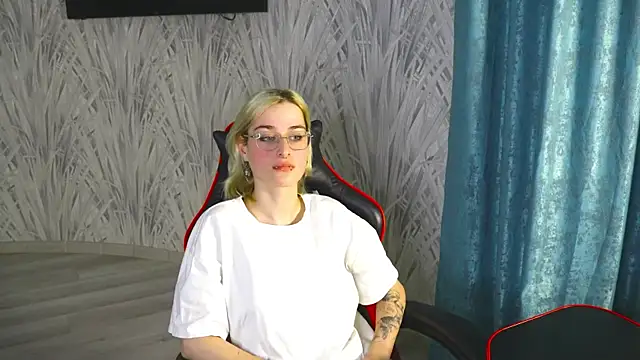 ValerieKirk online show from 12.02.25