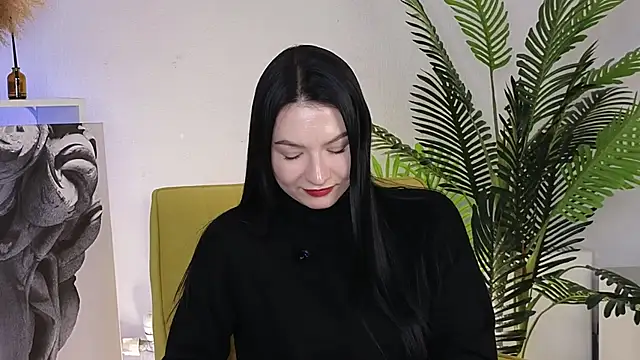 ElodiaMominee online show from 12.02.25