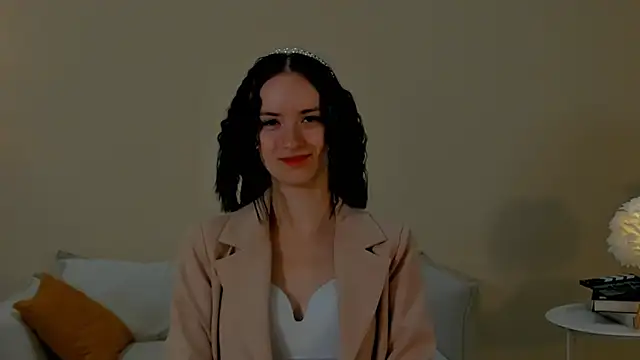 Snapshot of LeonilaNed chatting on 12.02.25 LeonilaNed online show from 12.02.25