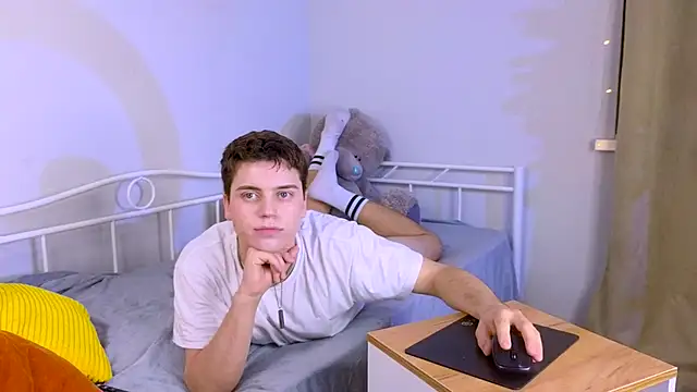 Olie Sparkle online show from 12.22.25