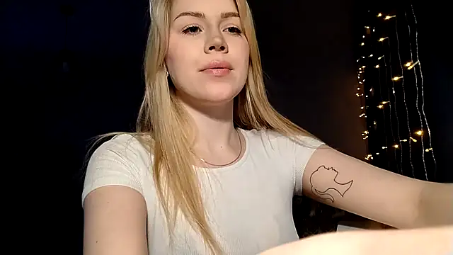 LunaPeony online show from 03.11.26