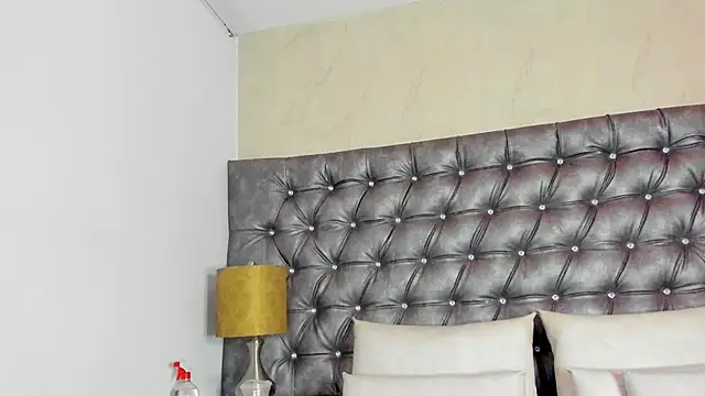 JulietaWales online show from 02.14.26