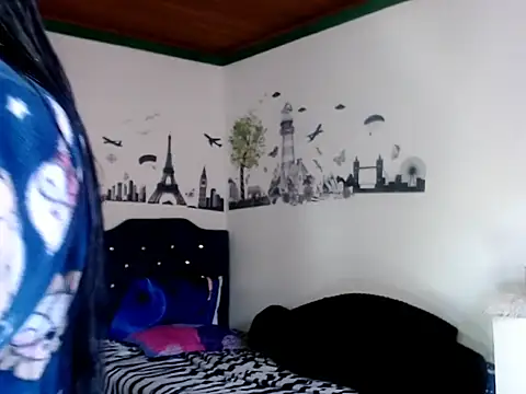 MisNicol online show from 12.17.25