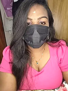 Snapshot of Tamil_Shara chatting on 07.15.26 Tamil Shara online show from 07.15.26