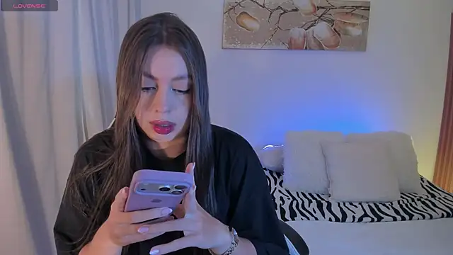 Snapshot of saracavali chatting on 05.29.26 saracavali online show from 05.29.26