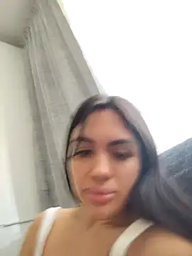 SiennaLuxexx online show from 04.02.26