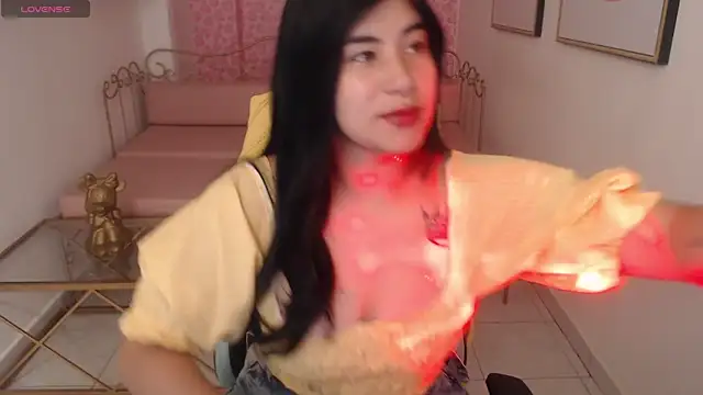 Nina harpper  online show from 01.15.26