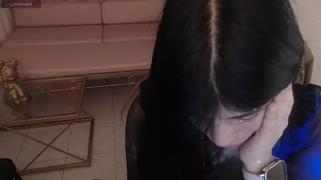 Nina harpper  online show from 02.21.26