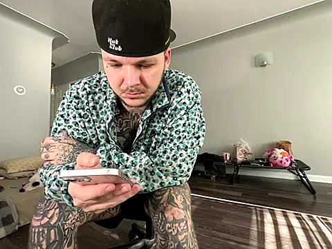 Tatertats online show from 01.05.26