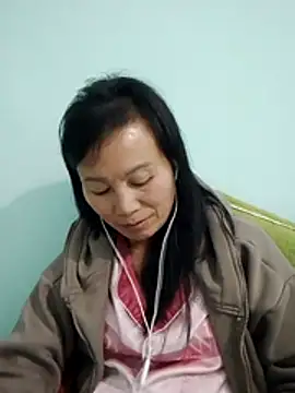 Lili-123k online show from 12.16.25