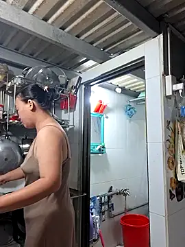 felicity chloe online show from 04.02.26