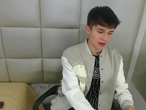 JuanGomm online show from 12.16.25