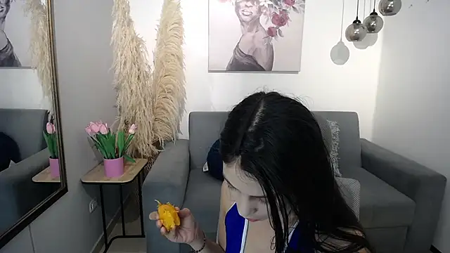 AdrianaTorres  online show from 02.25.26