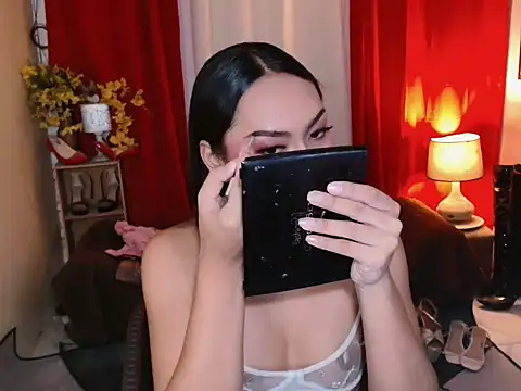Snapshot of kylieEmparado chatting on 06.29.26 kylieEmparado online show from 06.29.26