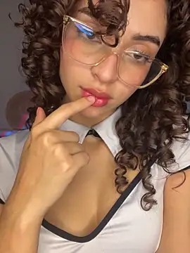 Snapshot of Anne_Wyntheris chatting on 03.03.26 Anne Wyntheris online show from 03.03.26