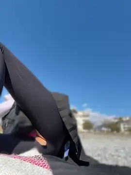 Betsy online show from 04.12.26