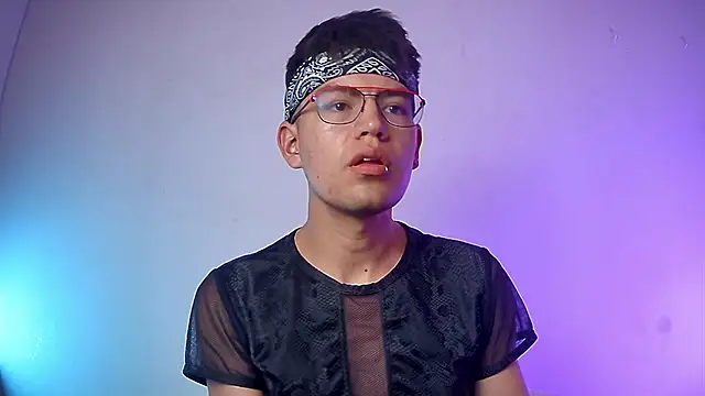 Snapshot of nicolatinboy chatting on 02.28.26 nicolatinboy online show from 02.28.26