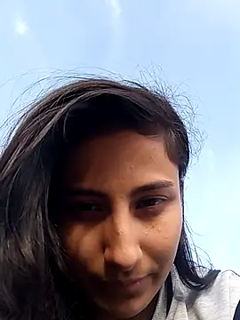 Vera Luna  online show from 01.08.26