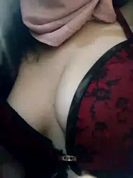 Snapshot of Almas-arabic chatting on 02.23.26 Almas-arabic online show from 02.23.26