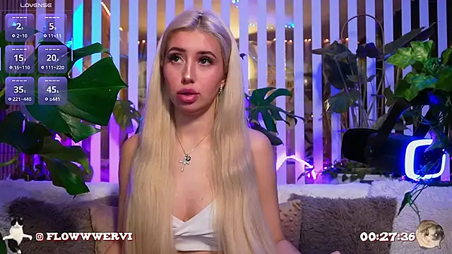 Snapshot of FlowweerGirl chatting on 02.22.26 FlowweerGirl online show from 02.22.26