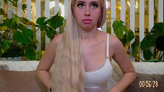 Snapshot of FlowweerGirl chatting on 03.05.26 FlowweerGirl online show from 03.05.26