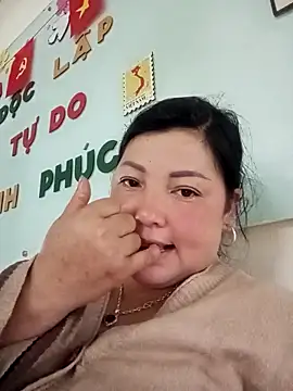 sary-hot2x online show from 04.27.26