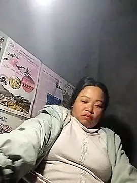 Snapshot of AlilaK2 chatting on 01.13.26 AlilaK2 online show from 01.13.26