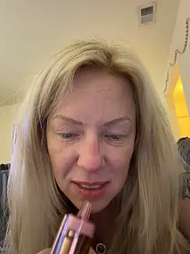 Snapshot of sinfulsara chatting on 02.12.26 sinfulsara online show from 02.12.26