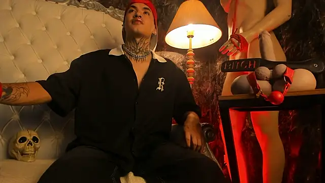 Snapshot of AlecBanne chatting on 02.01.26 AlecBanne online show from 02.01.26