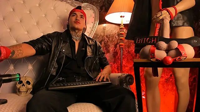 Snapshot of AlecBanne chatting on 02.16.26 AlecBanne online show from 02.16.26