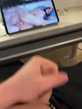 hannes256102 online show from 03.08.26