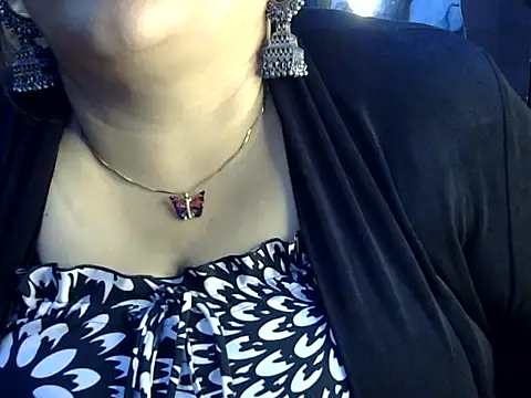 Soniya Sha online show from 07.02.26