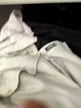 boyfromMum bai online show from 04.18.26