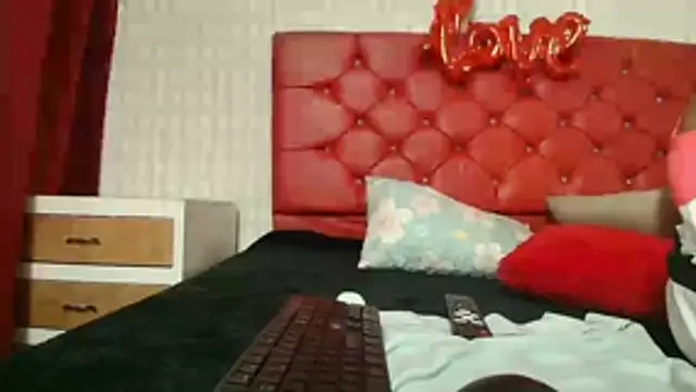 Elizabetth Roman online show from 02.24.26