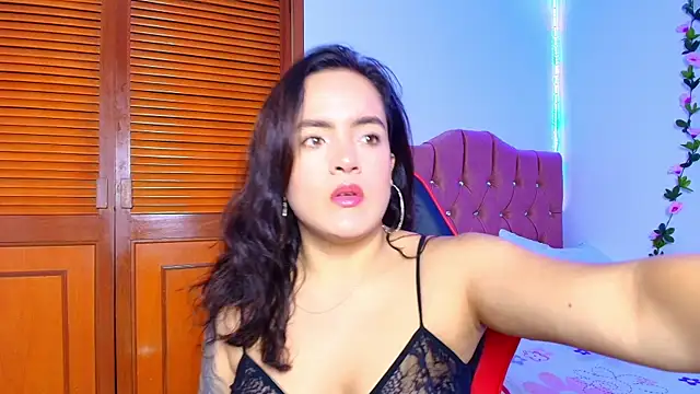 sara santana   online show from 12.17.25