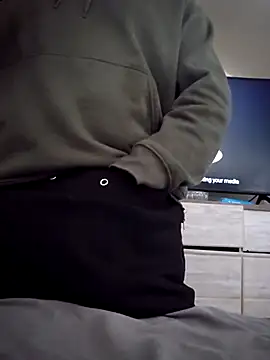 iLOVETRAY96 online show from 02.02.26