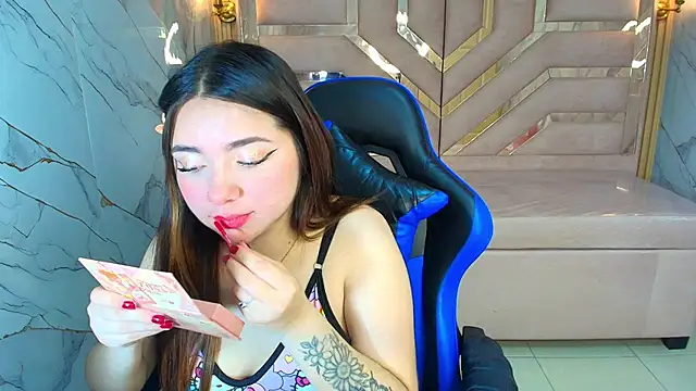 Snapshot of emily__r_ chatting on 01.15.26 emily r online show from 01.15.26