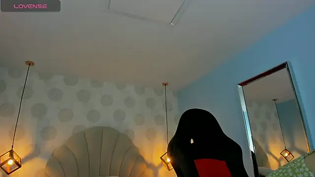 VENUSGREYS1 online show from 05.21.26