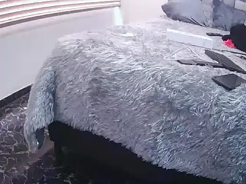 Fernanda andrew online show from 03.30.26