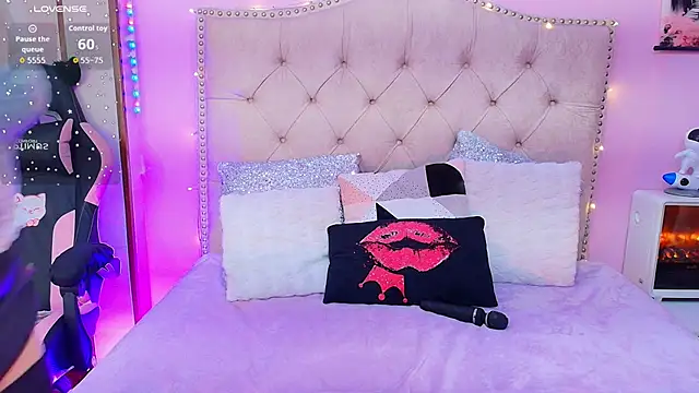 Miss Liu online show from 12.21.25