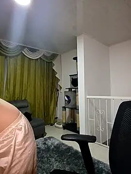 Dollvexia  online show from 12.21.25