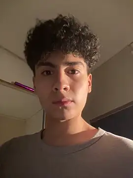 Snapshot of hungspanishtwink chatting on 02.17.26 hungspanishtwink online show from 02.17.26