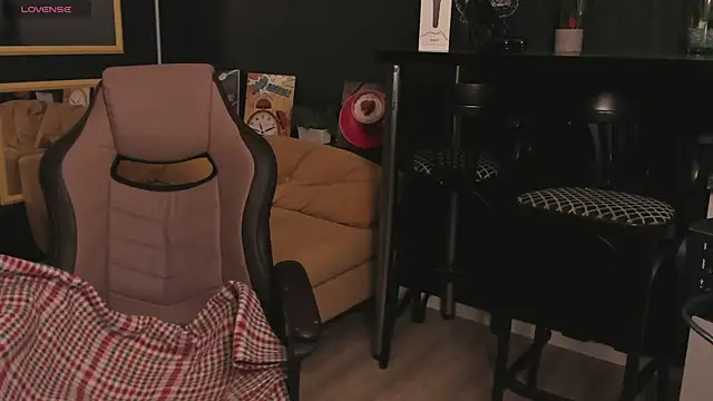 Tina Tayllor  online show from 01.16.26