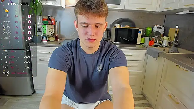 Snapshot of fruitninjaga chatting on 12.20.25 fruitninjaga online show from 12.20.25