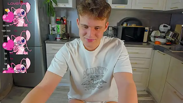 Snapshot of fruitninjaga chatting on 12.22.25 fruitninjaga online show from 12.22.25