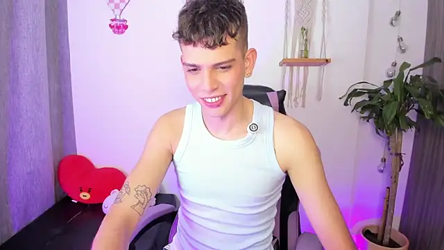 Snapshot of Jasson___ chatting on 06.24.26 Jasson online show from 06.24.26