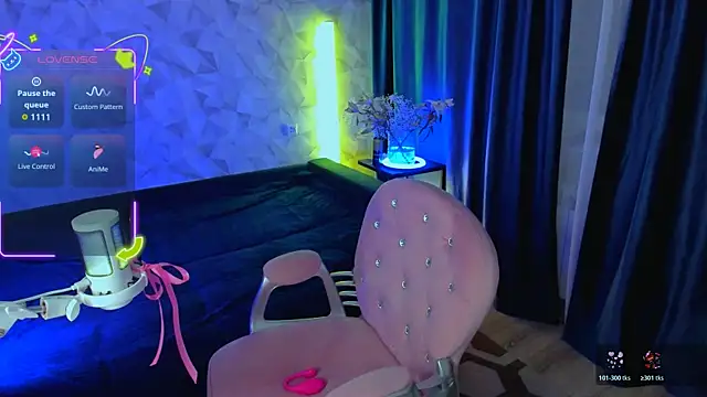 moon siren online show from 02.27.26